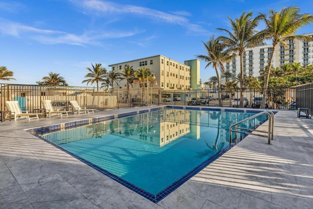 Beachfront & Pool Near Marriott Hollywood Beach Exterior foto