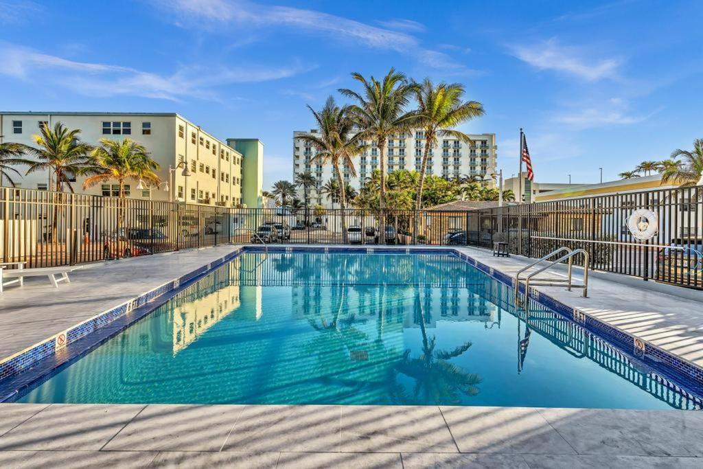 Beachfront & Pool Near Marriott Hollywood Beach Exterior foto